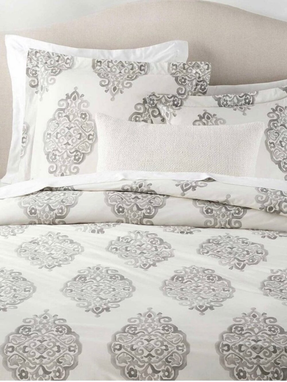 New Pottery Barn Gray Asher Medallion Percale Standard Pillow Sham